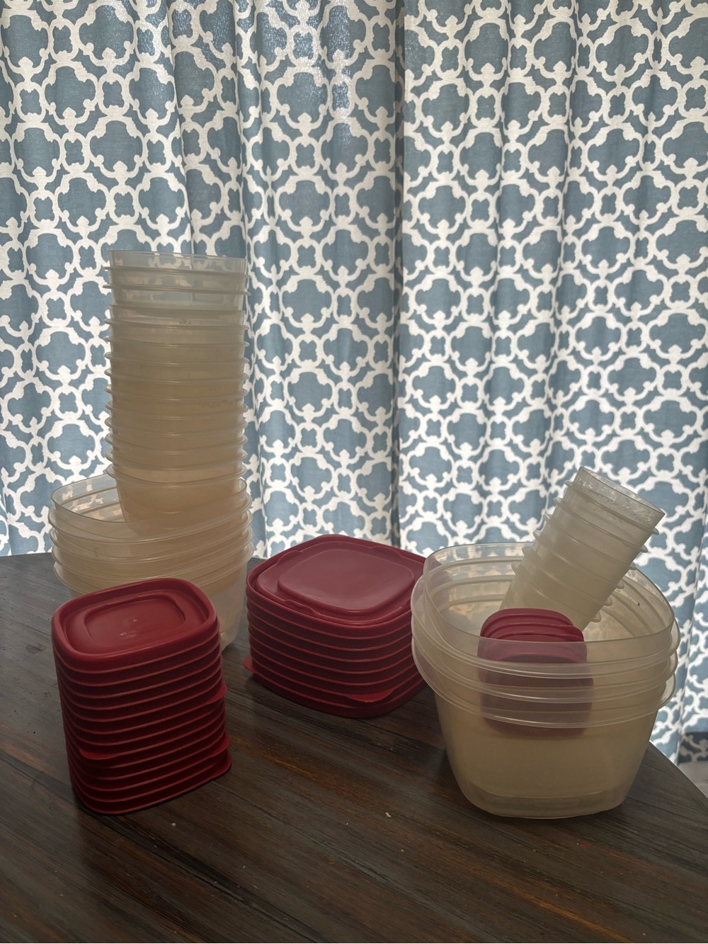 Rubbermaid Storage Containers with Red Lids